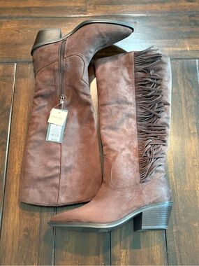 Brown Faux Suede Knee High Fringed Western Boots, Memory Foam, Size 9 NWT
